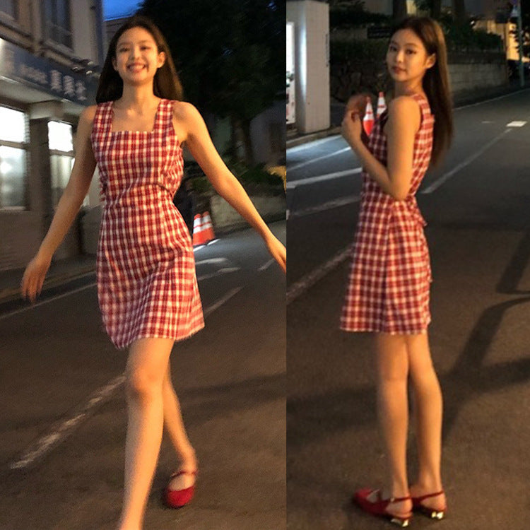 Robe sans manches à carreaux rouges rétro Jennie