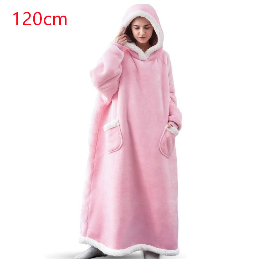 Snuggle Cloud Hoodie-Decke