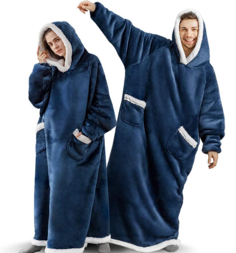 Snuggle Cloud Hoodie-Decke