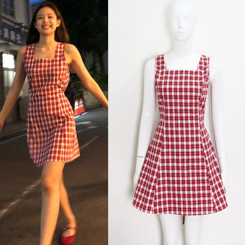 Jennies ärmelloses Retro-Kleid mit rotem Karomuster
