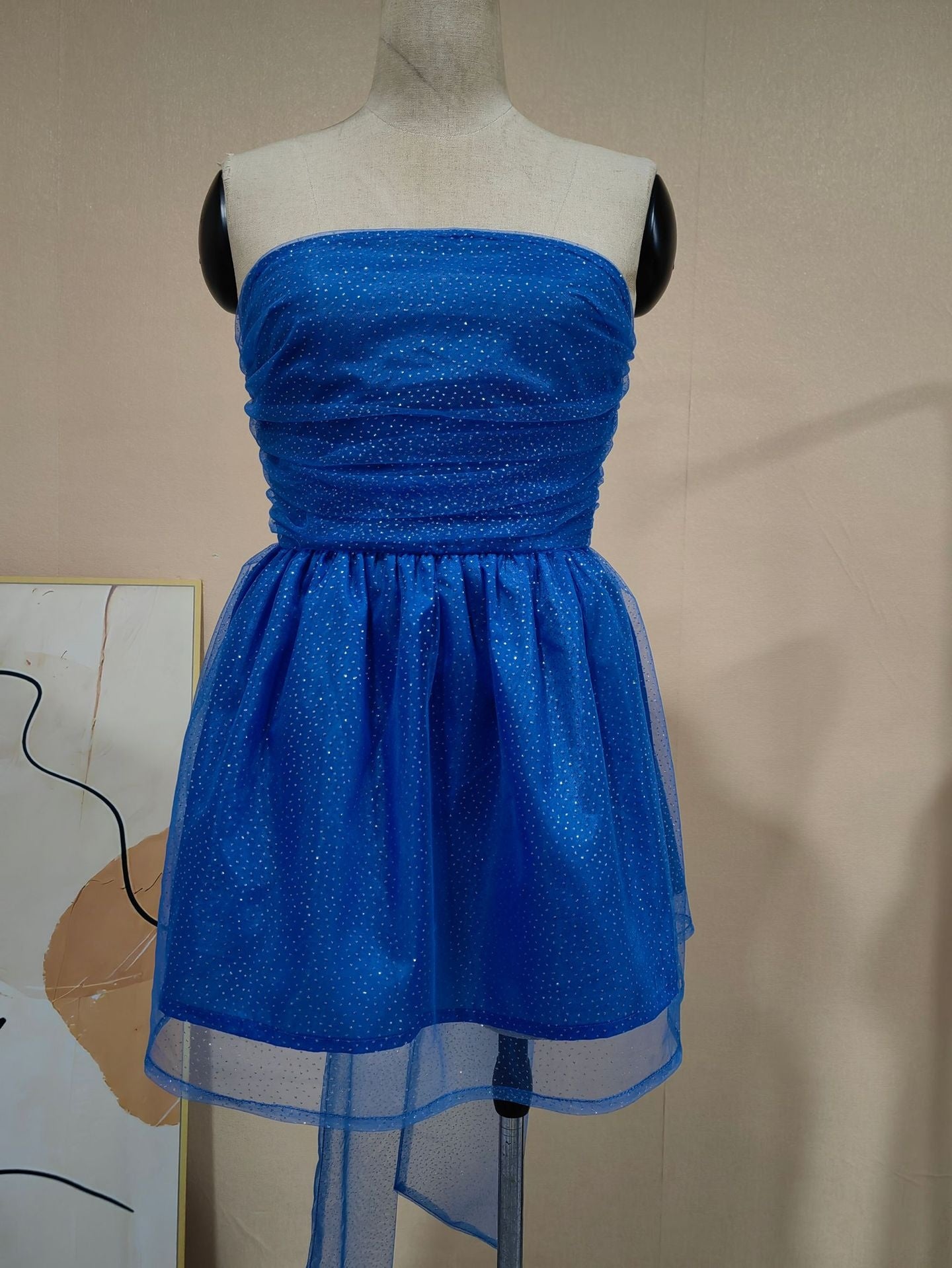 Elegantes Temperament Minikleid – trägerloses Oberteil, Spitze, Mesh-Patchwork, Schleifen-Design