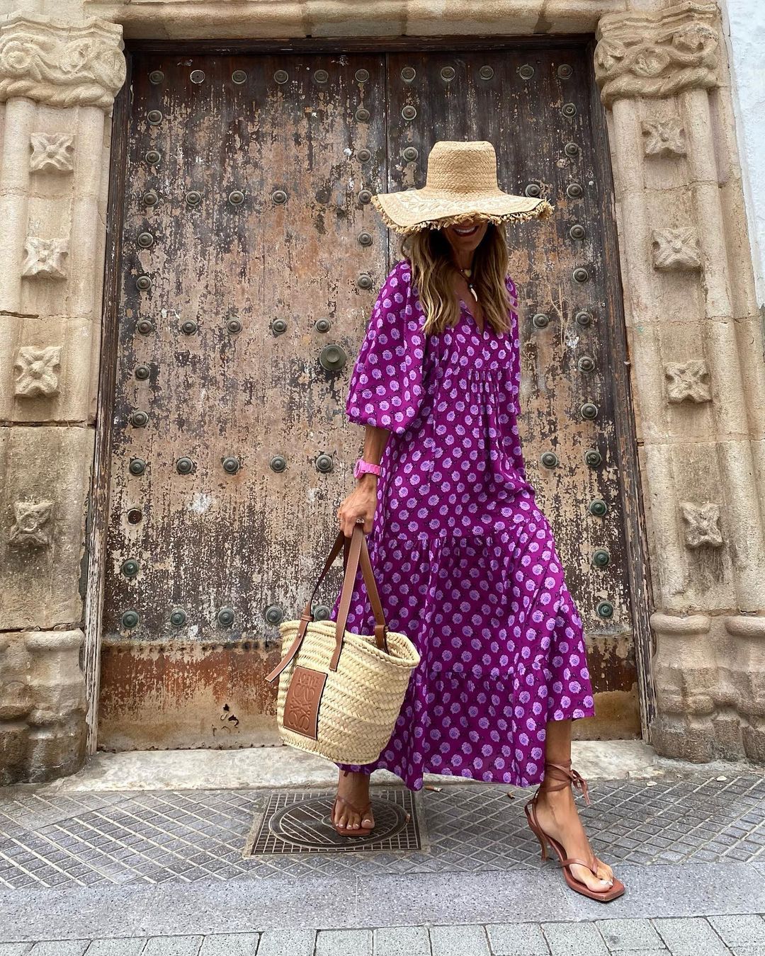 Vintage Bohemian Maxi Dress – Elegant V-Neck Short Sleeve Summer Outfit