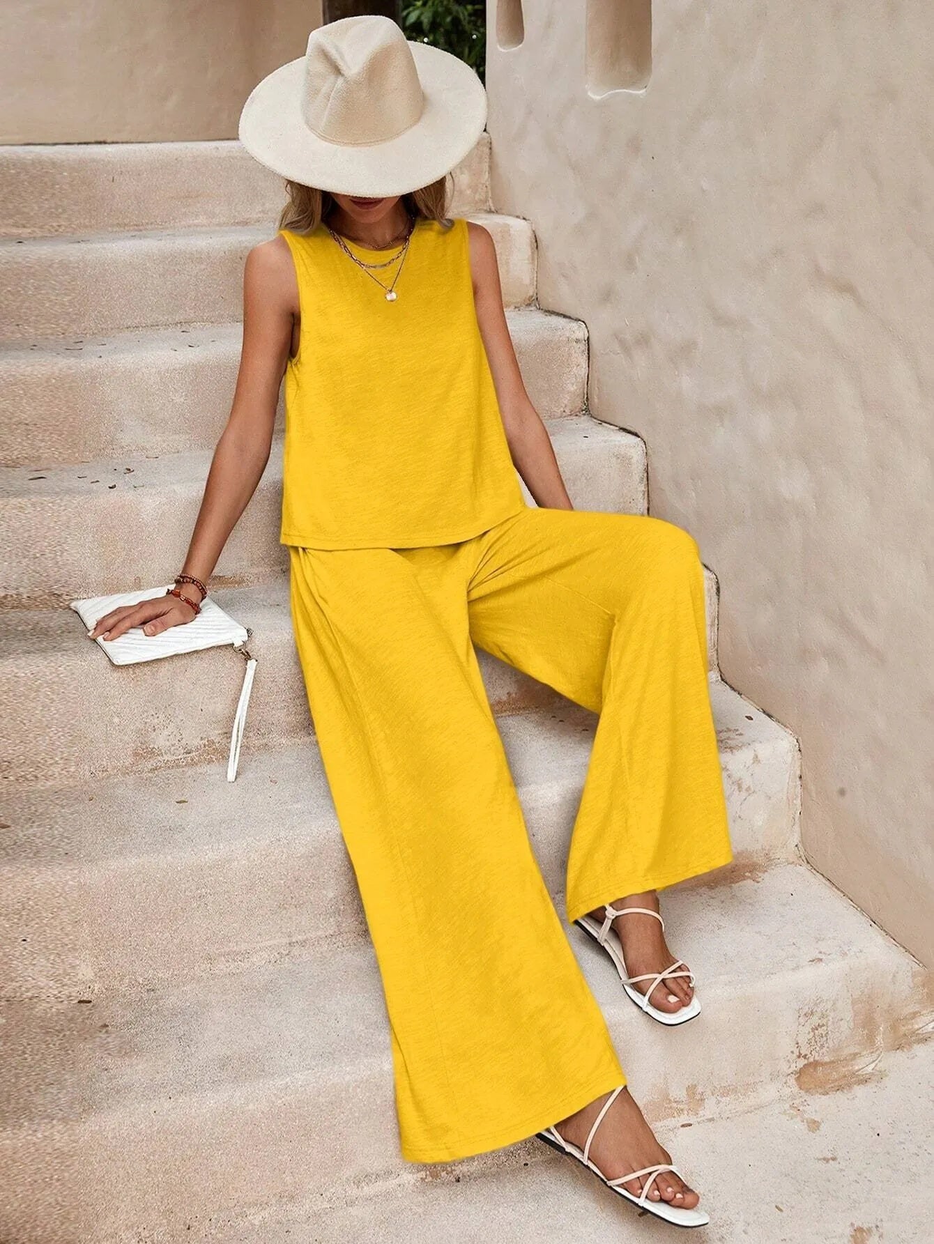 Stylish Women’s Co-ord Set – Solid Color Casual Top & Straight Trousers