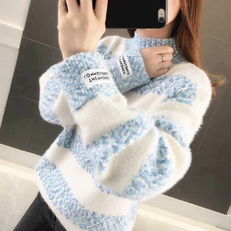 Laid-back, Snow-white Knitted Base-layer Top