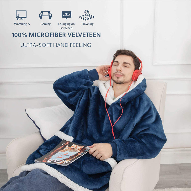 Snuggle Cloud Hoodie-Decke