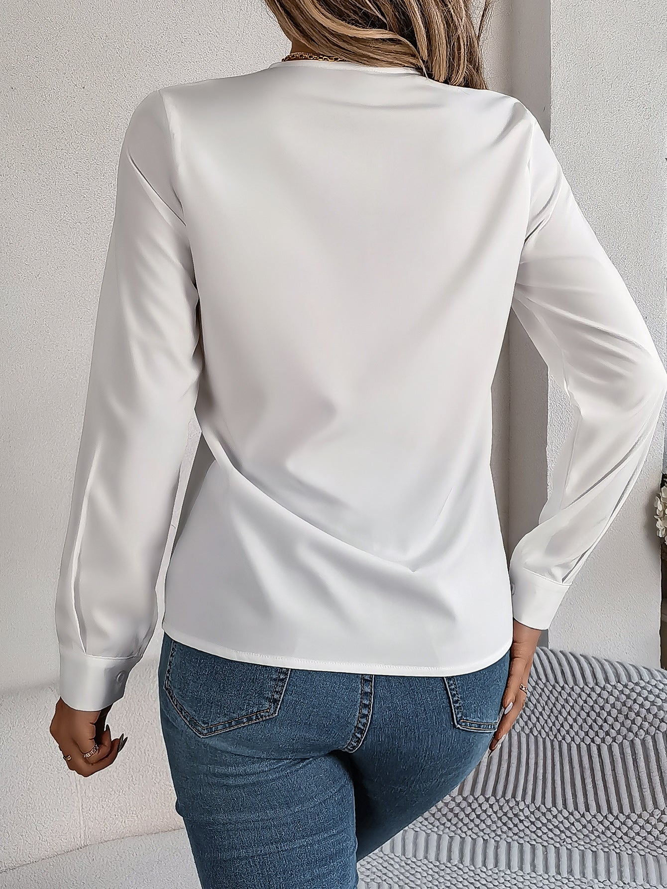 Stylish Business Casual Shirt – Elegant V-Neck Long Sleeve Solid Blouse